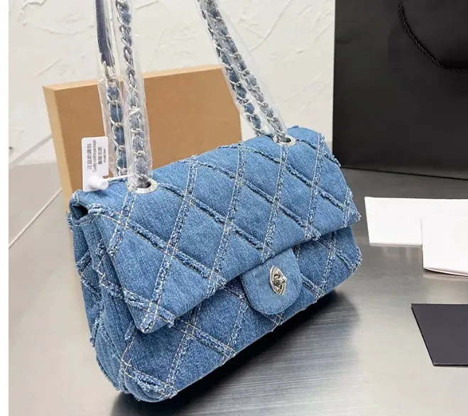 Tasarımcı Çanta Flep Bag Vintage CC Çanta Çantası Koyu Mavi Denim Gümüş Zincir Donanım Omuz