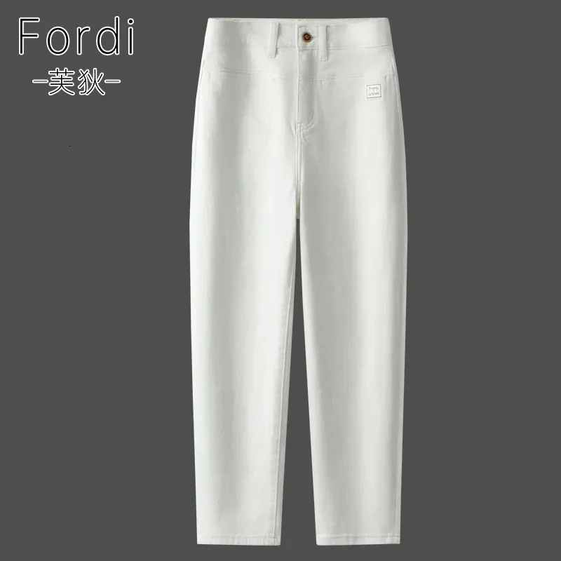 Jeans a gamba dritta da donna Pantaloni stile 2024 Pantaloni harem taglie piccole a vita alta dimagranti bianco sigaretta 240102