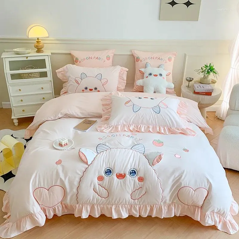 Bedding Sets Korean Cute Washed Cotton 4 Pcs Set Affixed Cloth Embroidered Quilt Cover Bed Sheet 3pcs Girls'