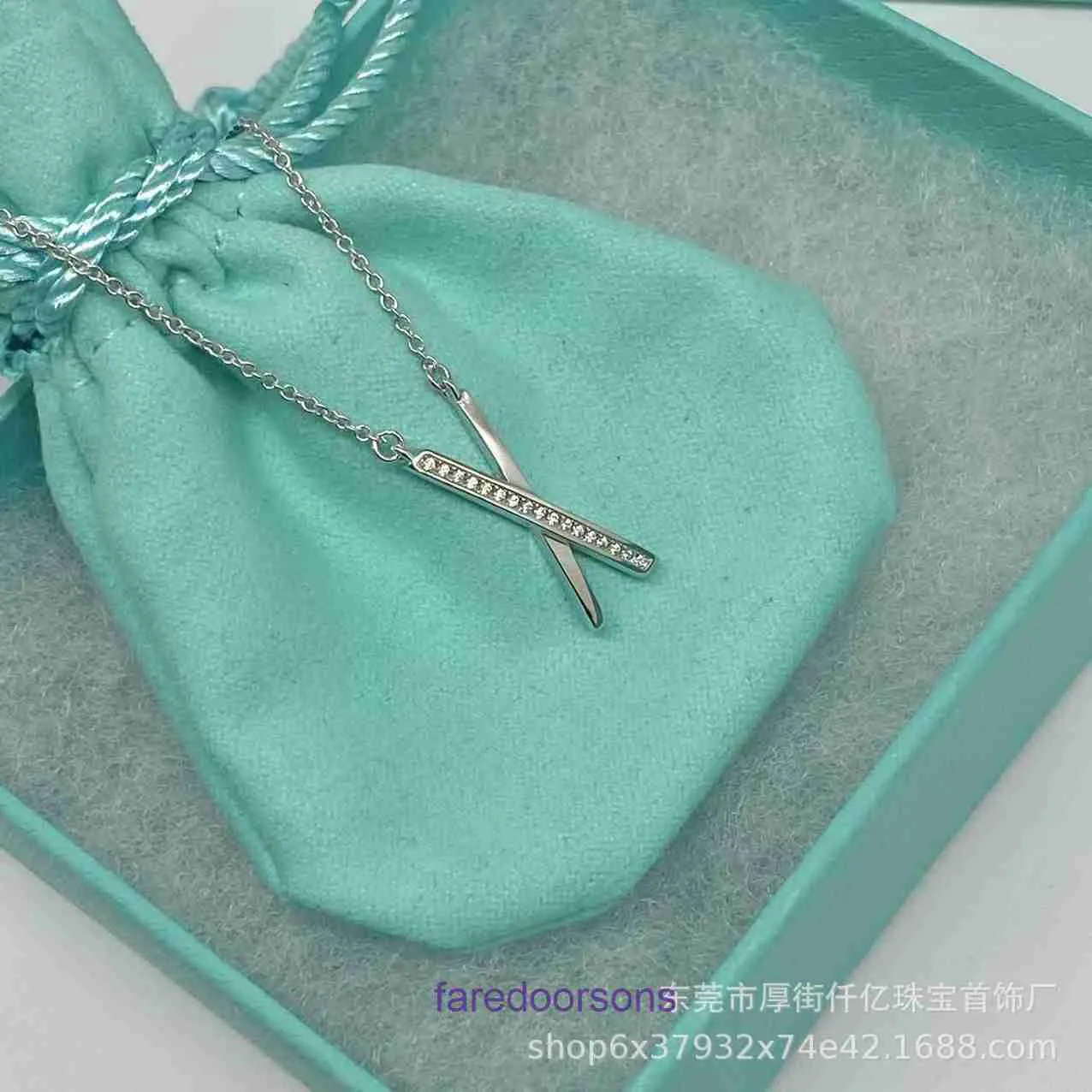 Family T Double Ring Tifannissm Necklace Cross Letter High Edition s925 Sterling Silver with Diamonds Fashion Simple Collar Chain Have Original Box