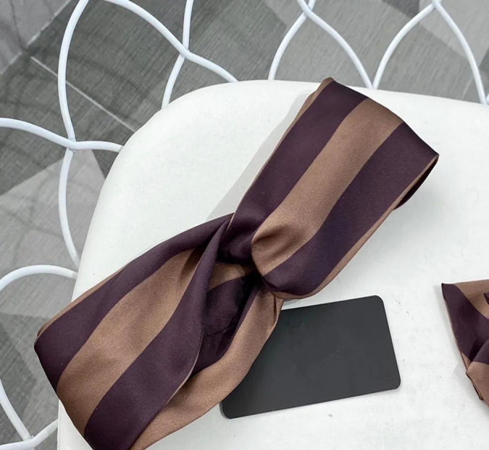 Luxo 100 seda elástica turbante heabands faixas de cabelo bandanas para mulheres designer de alta qualidade listrado bandana bandana gi6394511