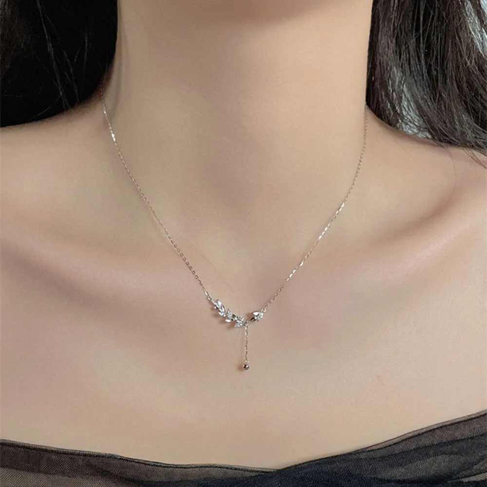 Collana con nappe di grano in argento puro da donna dal temperamento dolce e catena alla clavicola, gioielli freschi e da ragazza