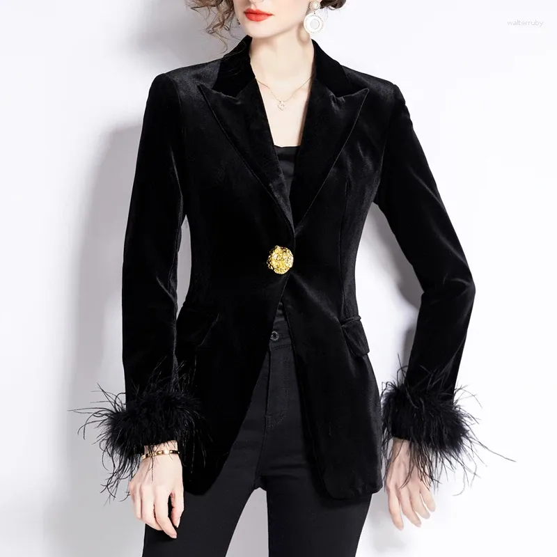 Costumes pour femmes Automne Blazers à bouton unique pour femme Vêtements Printemps Manches longues Slim Femmes Velvet Blazer Chic Bureau Dames Manteau cranté