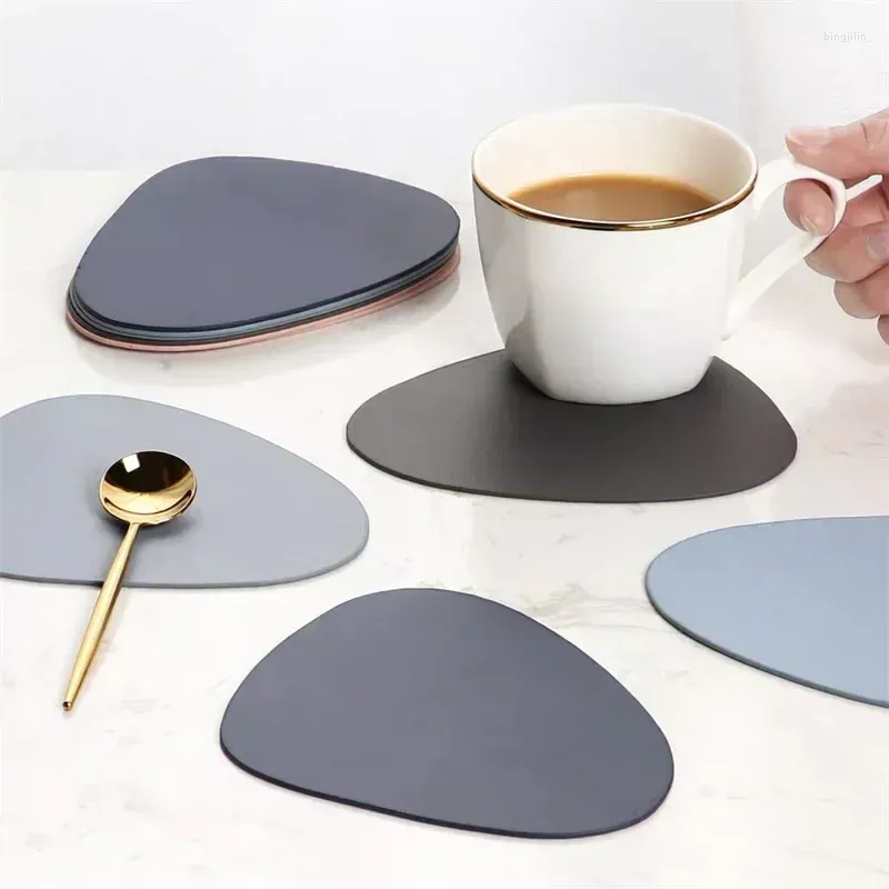 Bord Mattor Kaffe Solid Resistant Droplet Accessories Form Placemat Kök läder Färg Värme Non-Slip Mat Minimalist