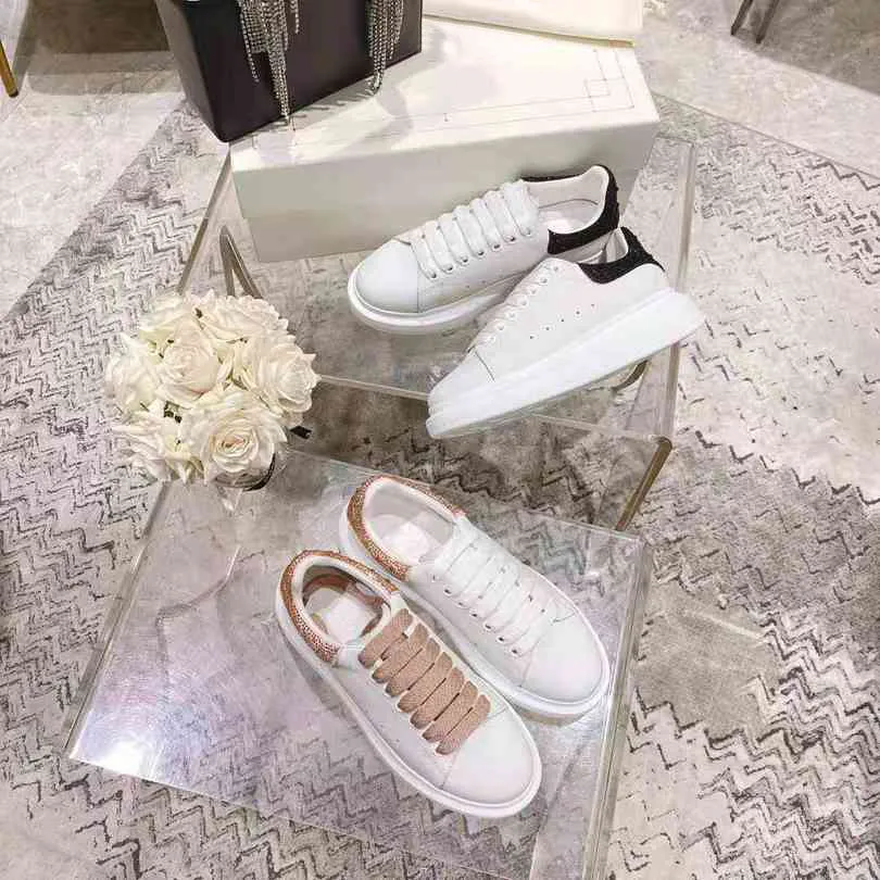DHgate 2024 top designer casual shoes women sports shoes fashion running shoes fashion brand wearing the same type of small white shoes star Shoes Accessories