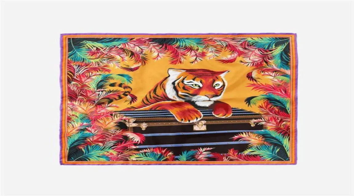 Halsdukar 53 cm halsduk design tiger tryck fyrkantiga bandana damer kerchief mjuk siden pannband för kvinnorscarvesscarves3053929