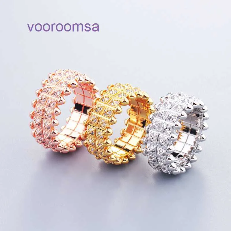 Joyería de diseño Brazaletes clásicos para neumáticos de automóviles Pulseras para mujeres y hombres Nueva pulsera simple con estilo de fragancia pequeña de diamantes de doble hilera con caja original