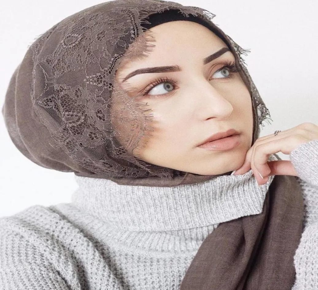 Écharpes Bords de Dentelle Écharpe Femmes Floral Hijab Châle Coton Viscose Écharpes Musulmanes Jolie Dame Cils Solide Mode Plain8875704