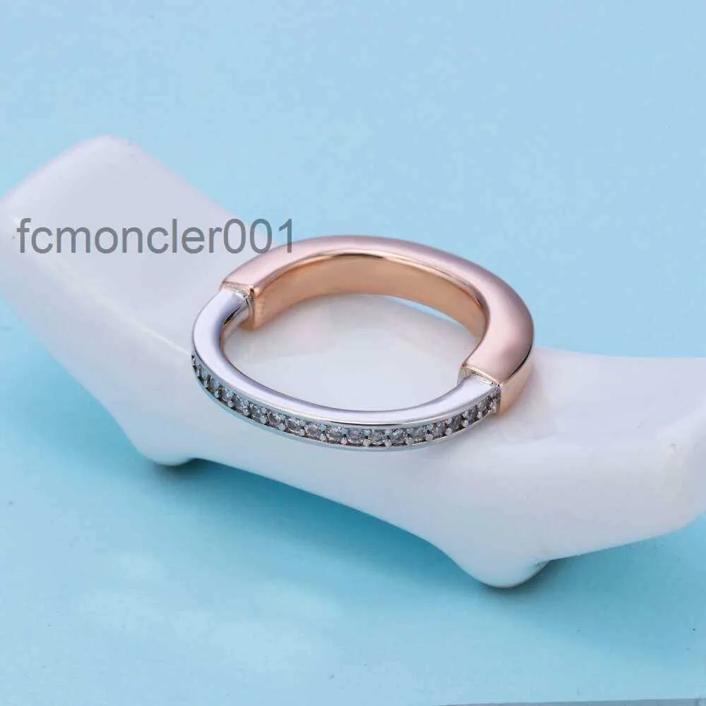 Rings Jewelry t Lock Colorful Split Lock Ring Women with Platinum Plating 18k Gold Personalized Fashion Handpiece CRU6