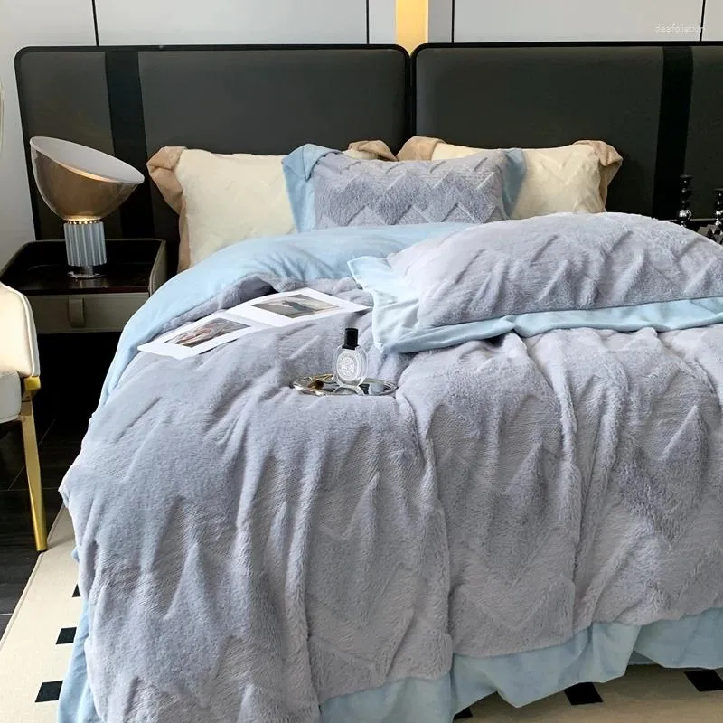 Conjuntos de cama EGW Azul Onda Flanela Fleece Set Ano Presente Duveta Capa 4 PCS Home Linho Engrossar Imitação de Cabelo Bedcloth 300GSM