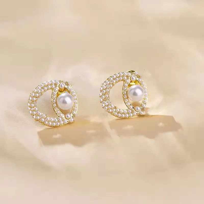 New Short Earring Pearl Earrings for Woman Fashion Charm Earrings Gift Jewelry