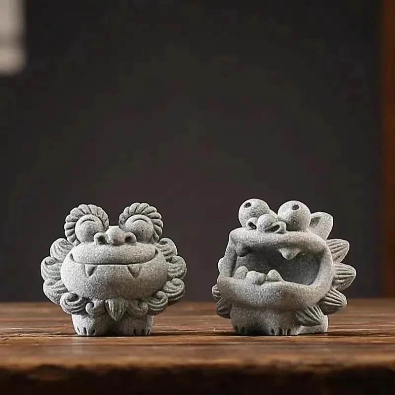 Chinese Style Cute Little Lions Pair of Desktop Creative Mascot Tea Table Tea Pet Decoration Gift 240103