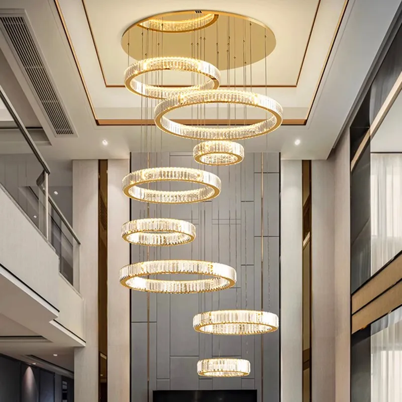Nordisk heminredning matsal hängslampor lampor inomhus belysning kristalllampa hängande ljuskronor lampor för vardagsrum