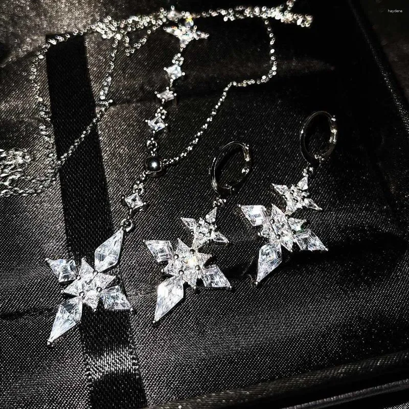 Halsbandörhängen Set Luxury Silver Plated Cubic Zircon Cross Pendant Earring for Women's Wedding Engagement Accessories
