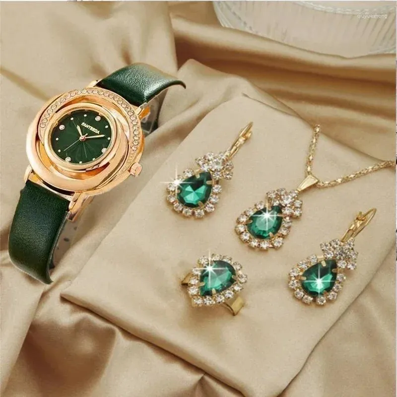 Montres-bracelets 5pcs / Set Femmes Mode Quartz Montre Femme Horloge Strass Cadran Design Montres Simple Dames Montre-Bracelet