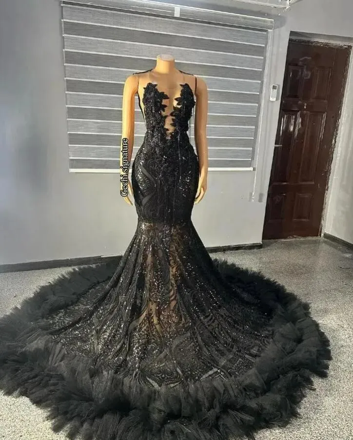 Sparkly African Trumpet Evening Formella klänningar Luxury Diamond Sequins Tassel Ruffles Black Girl Prom Slay Gown for Women