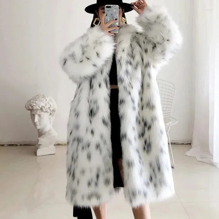 여자 모피 2024 여자 겨울 코트 모방 한국 따뜻한 두꺼운 느슨한 긴 재킷