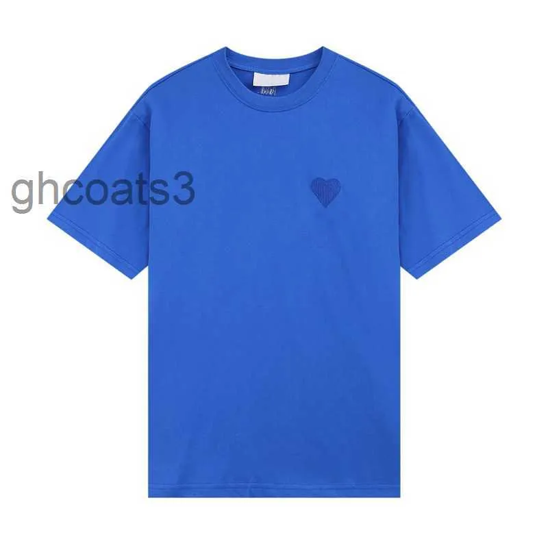 Play Brand Mens T-shirts Femmes Designer de luxe T-shirt Mode Hommes Casual Tshirt Homme Vêtements Little Red Heart Chuan Kubao Ling Polo Shi Pj3q