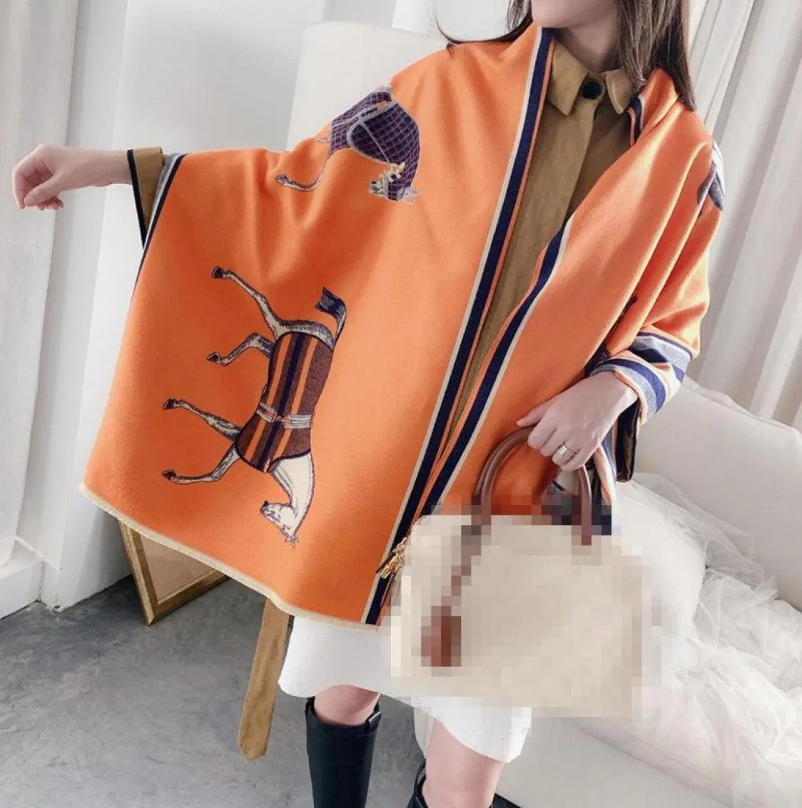 Scarves KOI LEAPING European And American Style Ladies Fashion Horse Pattern Printing Cashmere Shawl Warm Scarf Gift4530972