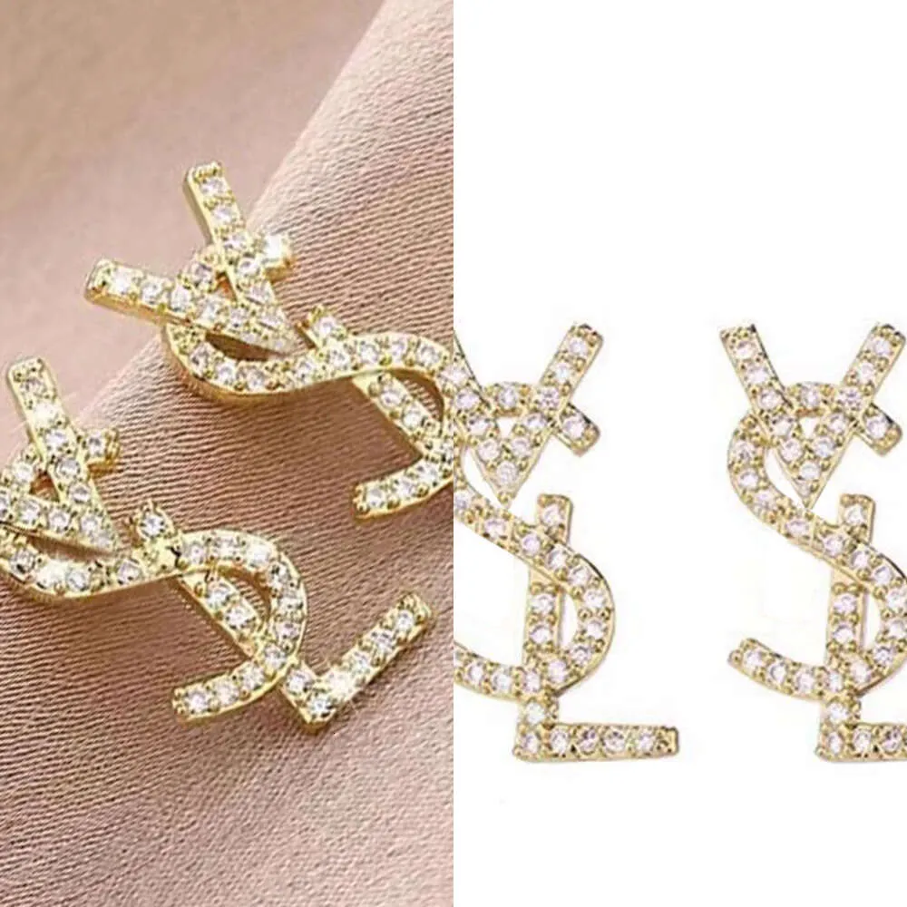 Stud 18K plaqué or cristal autrichien lettre boucles d'oreilles pour femmes européennes et américaines populaires simples boucles d'oreilles de créateur mariage mariée bijoux cadeau 2024