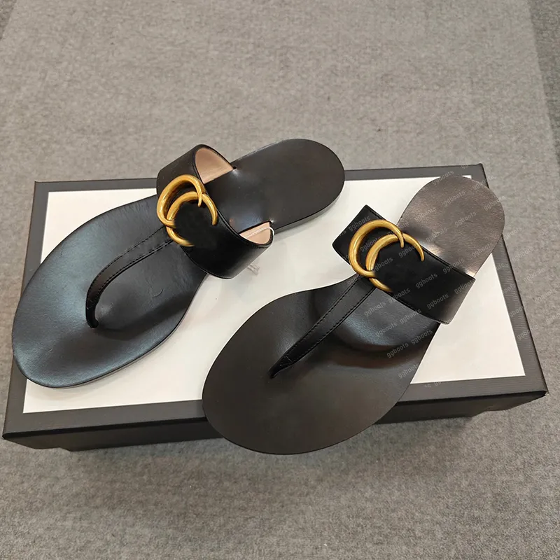 Fake designer flip best sale flops