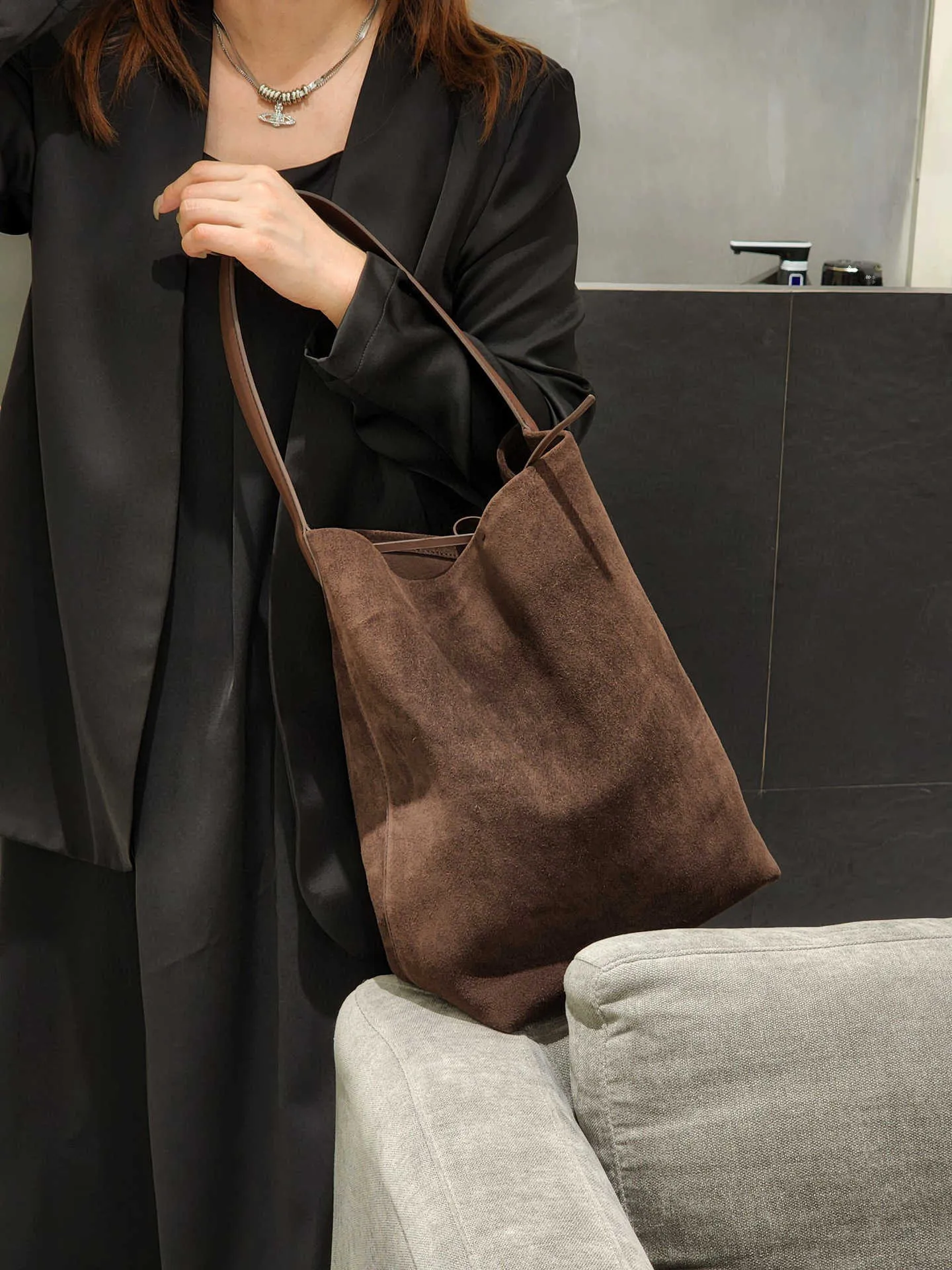 Borsa A Tracolla Donna In Pelle Con Coulisse, Design Elegante E Pratica, Ideale Per Ogni Occasione