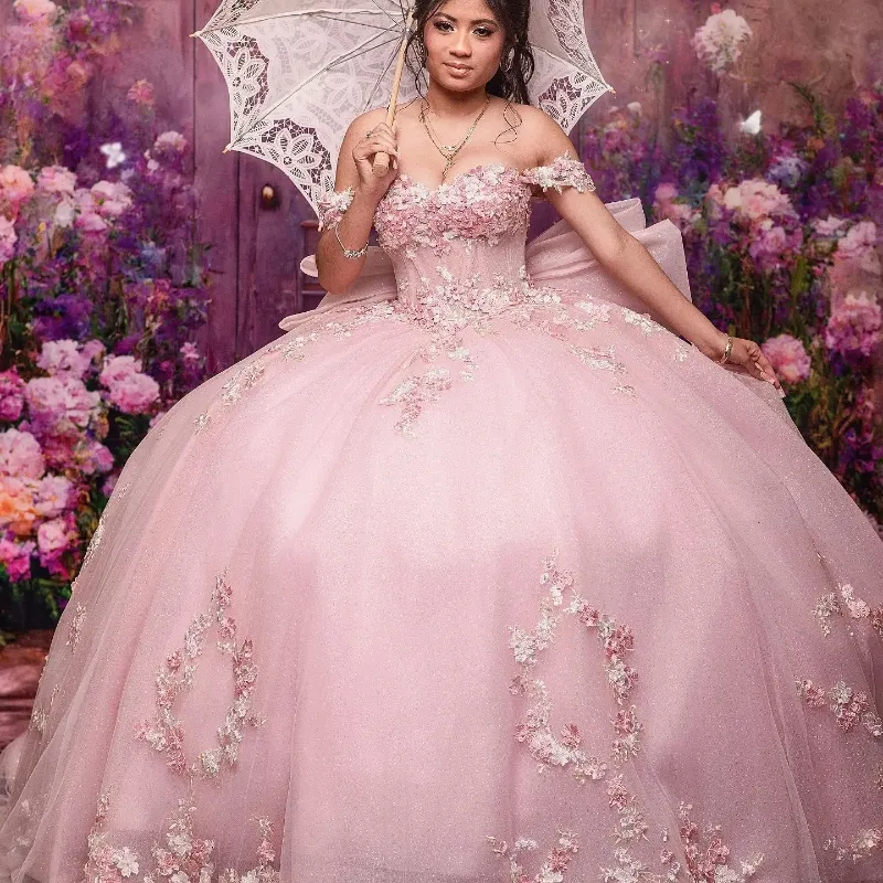 Glitter Pink Quinceanera Dress 2024 Mexikansk applikation Spetsblommor Sweet 15 Dress Vestidos 15 Para xv födelsedagsfest plus storlek