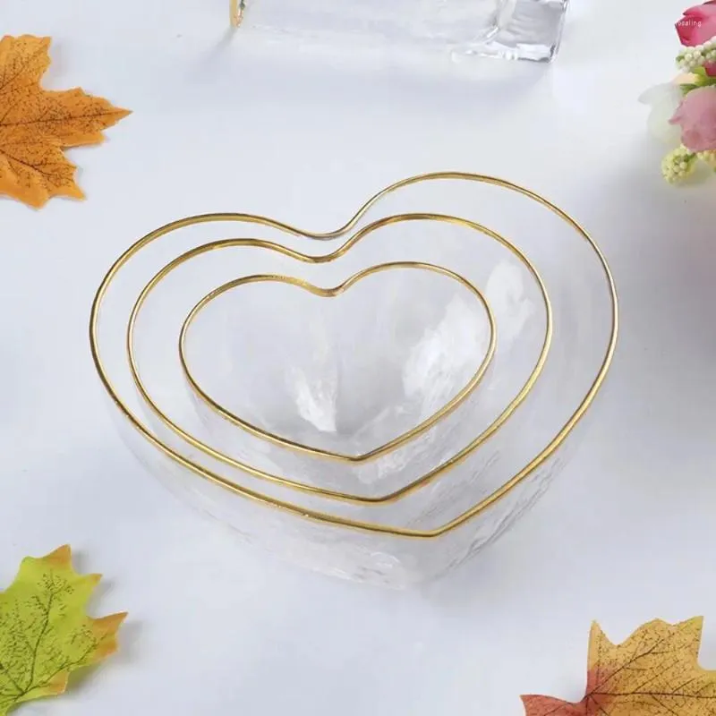 Bowls Heart Shaped Glass Bowl Simple Love Golden Trimming Fruit Plate Irregular Transparent Candy Trays Snack