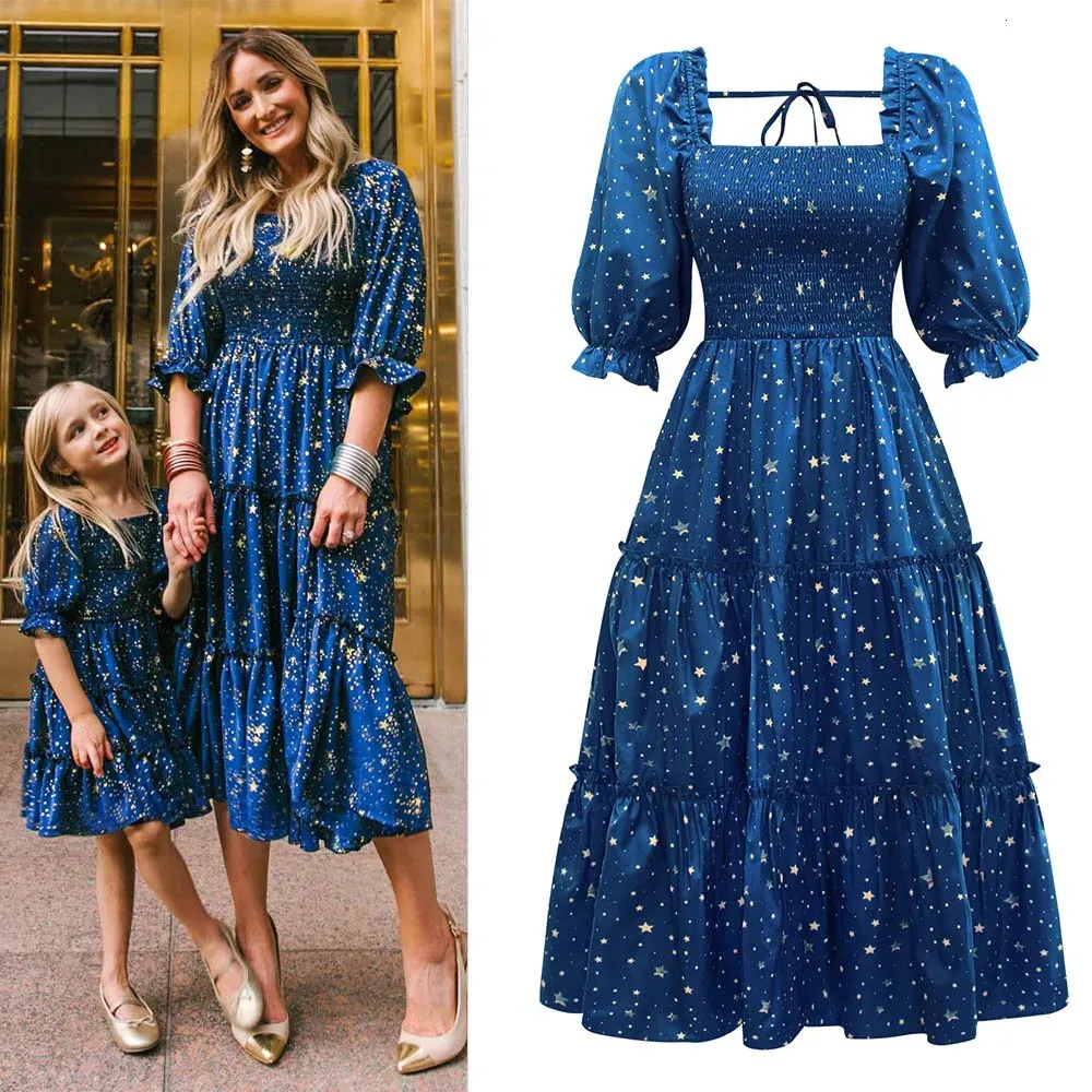 Mother Daughter Dresses Family Matching Outfits Summer Glitter Star Print Mom and Dress Beach Wears Look Clothes 240104