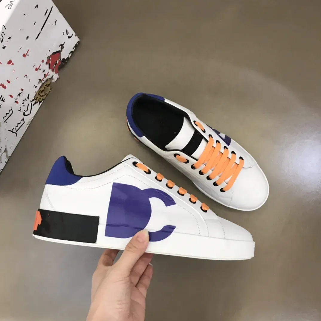 Designer de luxe de haute qualité 2024 Nouvelle couleur assortir des baskets décontractées pour femmes chaussures de course en cuir à lacets de runs