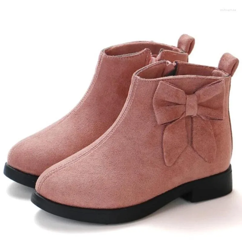 Botas 2024 niñas moda zapatos deportivos de cuero para niños cálido suave fondo princesa nieve niños zapatillas de deporte