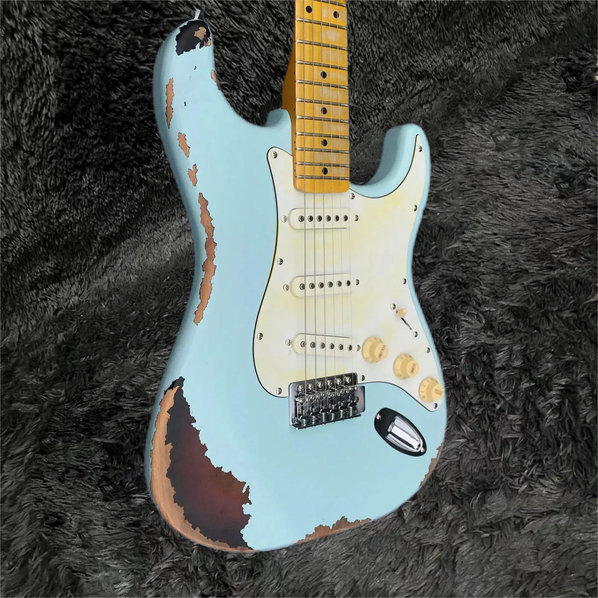 Chitarra elettrica Relic di buona qualità di vendita calda, corpo in ontano, colore blu, tastiera in acero, 21 tasti, 6 corde, strumenti musicali di spedizione gratuita