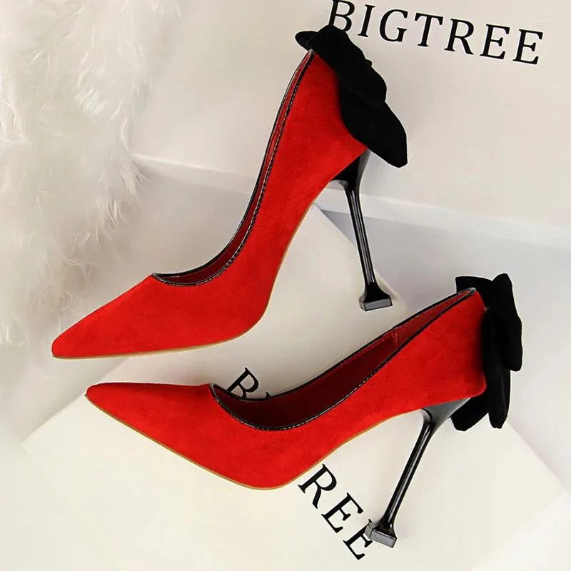 Sukienka buty kobiety Pumps seksowne szczupłe obcasy szpilki sztyletowe czerwony czarny różowy zamsz płytki spiczaste palec kokardowy ślub imprezowy