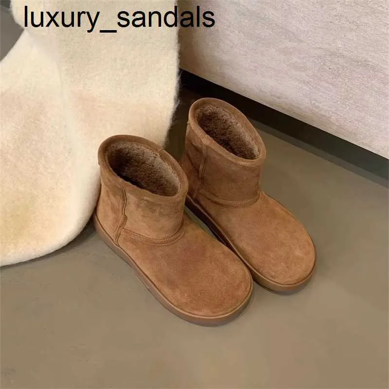 Botas de nieve Botteg Venets Snap Cuero y piel integrados para zapatos de algodón del noreste impermeables y cálidos QQ