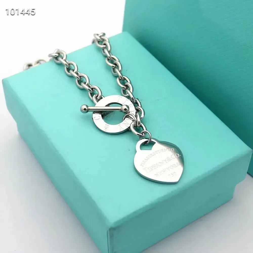 2024 Tiffany Luxury Designer Sterling Silver Heart Bangle Braceted Add Necklace Set Shapeオリジナルファッションクラシックブレスレット女性ジュエリーギフト