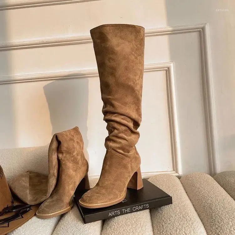 Botas 2024 Mulheres Big Tube Slimming Pilha Estilo Chunky Heel Alto Equitação Square Toe Pequeno Perna Grossa