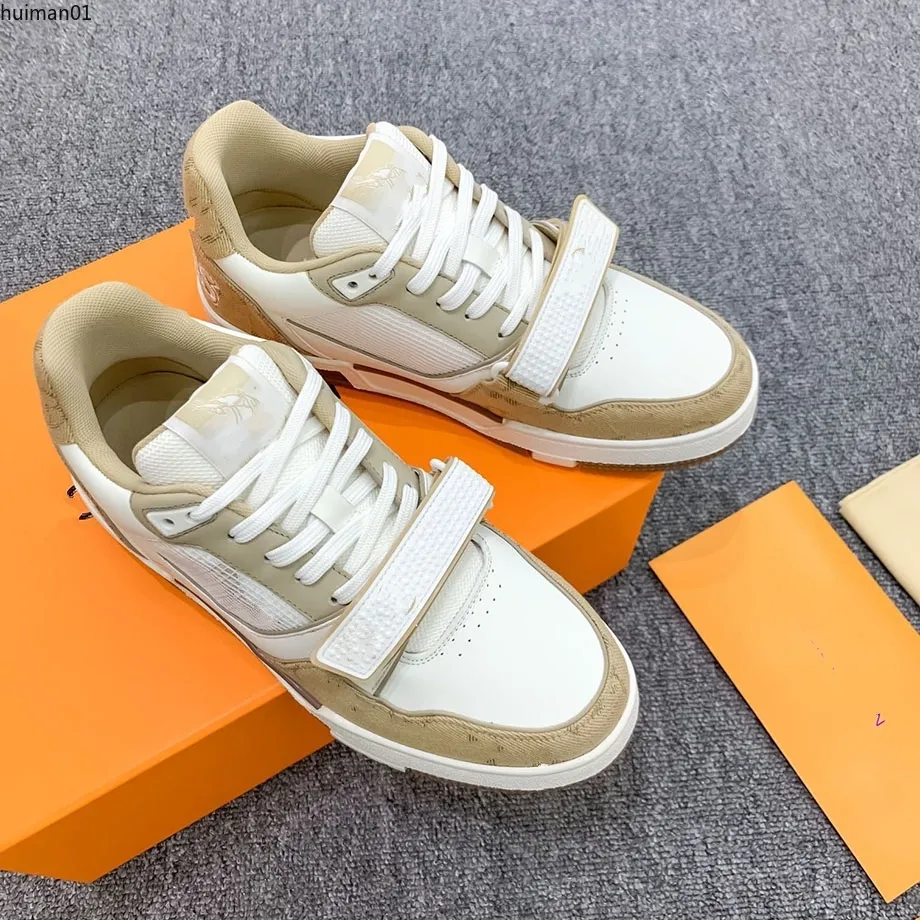 2024 Designer Sneaker Treaker Trainer Buty Casual Buty cielęce skórzane Abloh White Zielone Czerwony Niebieski Letter Platforma Platforma Low Treakers Size 38-45 KJWDF00004