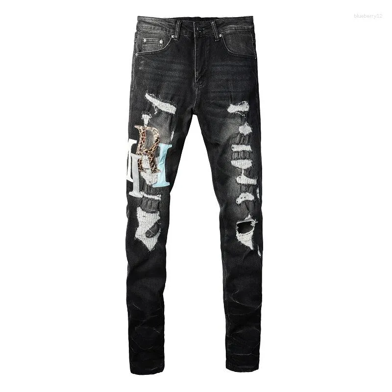Erkekler tasarımcı kot pantolon, kara sokak kıyafetleri işlemeli mektuplar kot patchwork pantolon ince fit cadde sıkıntılı yırtık pantolon