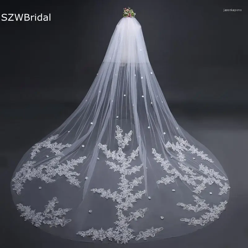 Voiles de mariée Arrivée Dentelle Appliques Deux Couches Cathédrale Voile De Mariage Avec Peigne Accessoires Sluier Birdcage Veu