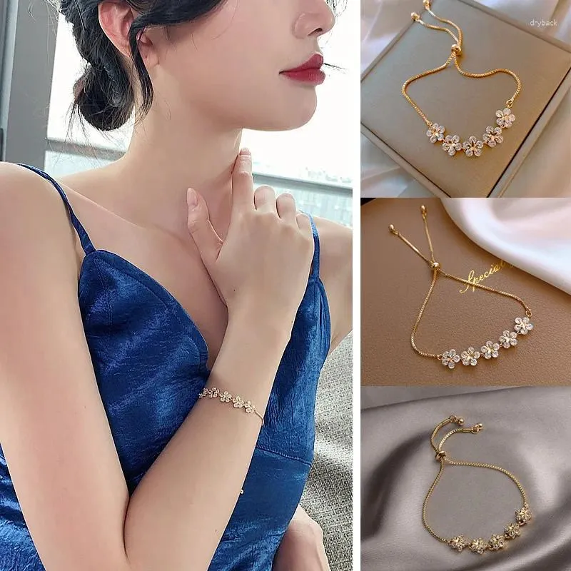 Braccialetti a maglie Bracciale con cinque fiori in zirconi di cristallo di moda 2024 Bracciale regolabile con catena dorata Regali per gioielli da donna