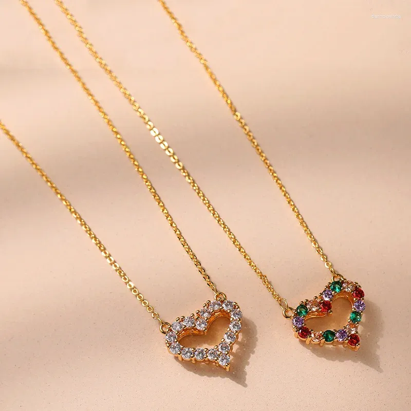 Hänghalsband ins stil multicolor kubik zirkoniumhalsband för kvinnor ihålig hjärta inlagd zirkon 18k guldpläterad smyckesfest