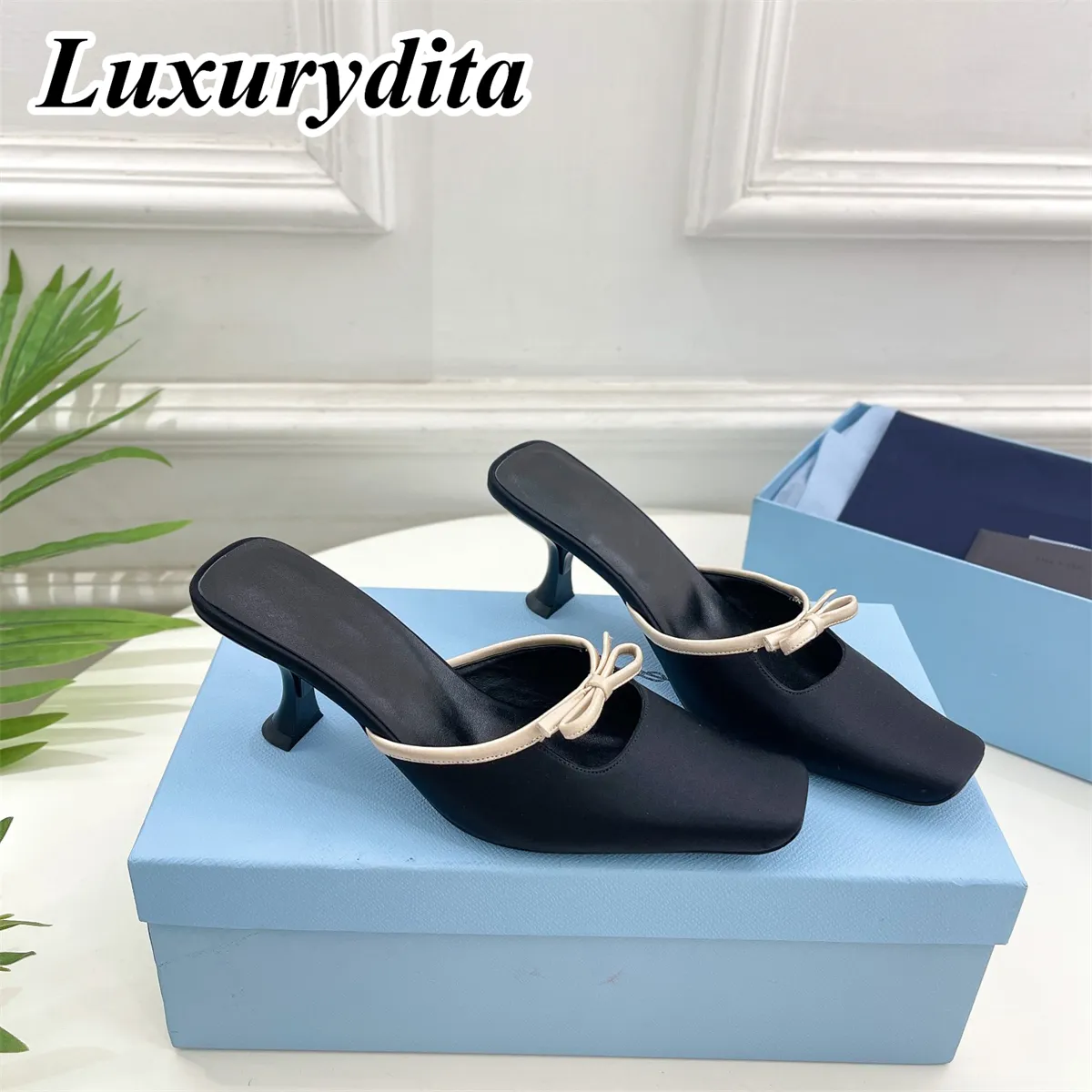 High quality Designer Womens High Heels Luxury Dinner Leather Sandals Fashion Design Casual Muller Shoes Office Girl Bar Shoes for ladys triangle heel YMPR 0024