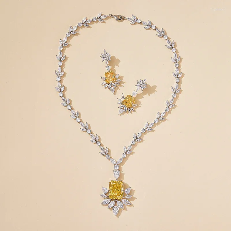 Kedjor gul zirkonskurna örhängen halsband set utsökt och eleganta smycken för kvinnokvällslitage tillbehör