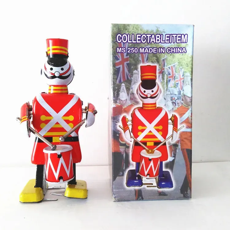 Collection adulte drôle rétro liquidation jouet métal étain groupe militaire robot batteur jouet mécanique horloge jouet figurines enfants cadeau 240104