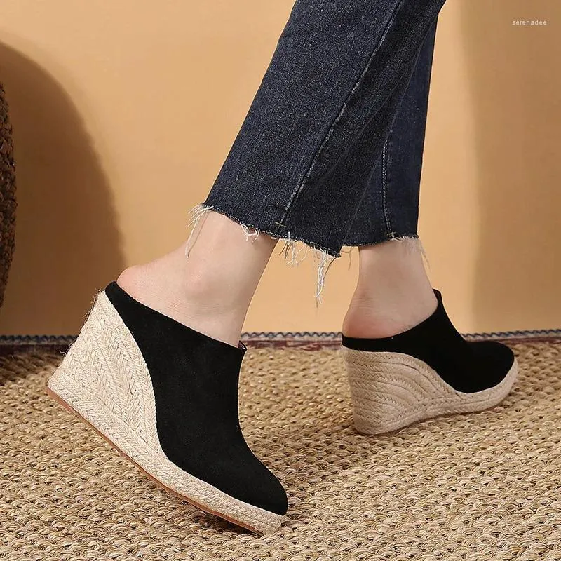 Pantoufles confortables compensées mode décontractée plate-forme de tissage sandales d'été en daim 9cm talons hauts pompes est femmes chaussures de plage