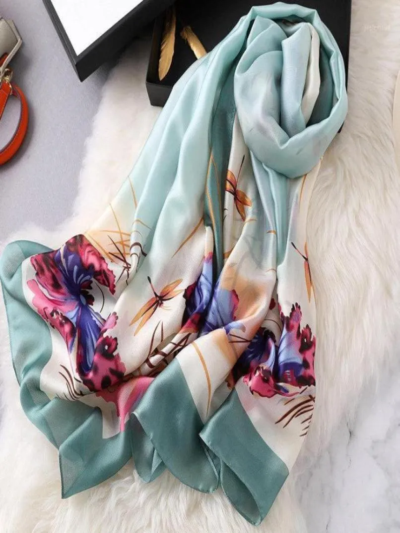 Foulards 2021 Style Quatre Saisons Chine Qualité Soie Femmes Foulard Bureau Chaud Grands Châles Lady Mode Belle Impression Plage Hijab19920773