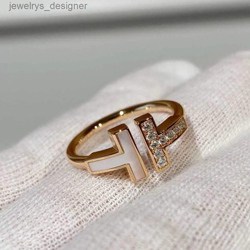 Designer Love Ring High Quality Brand Luxury Diamond Den nya dubbla formade öppningen 925 Sterling Silver Band Fashion Woman Fashion Jewelry Rings Gift