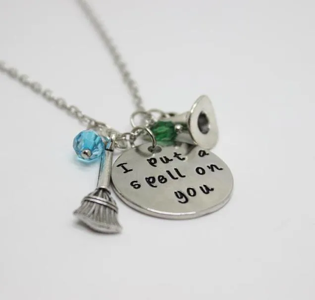 12 pcslot je t'ai mis un sort collier Hocus Pocus inspiré Halloween sorcière collier pendentif collier cadeau de noël 8372571