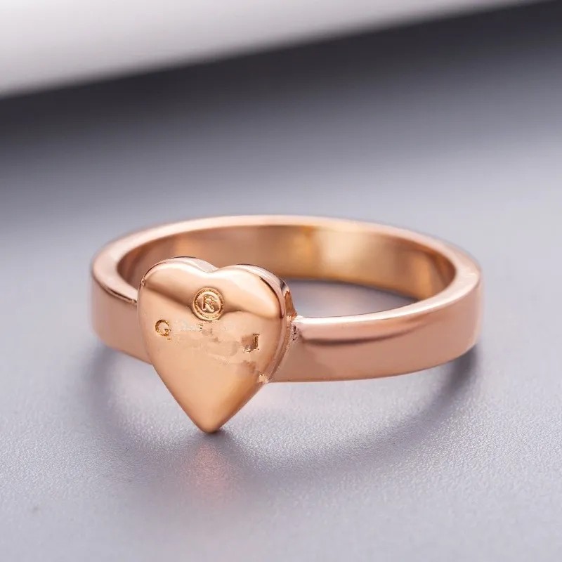 Designer rings diamond ring heart-shaped ring engagement ring diamond-studded with titanium steel Classic gold and silver available in diameter1.7-2cm No fading