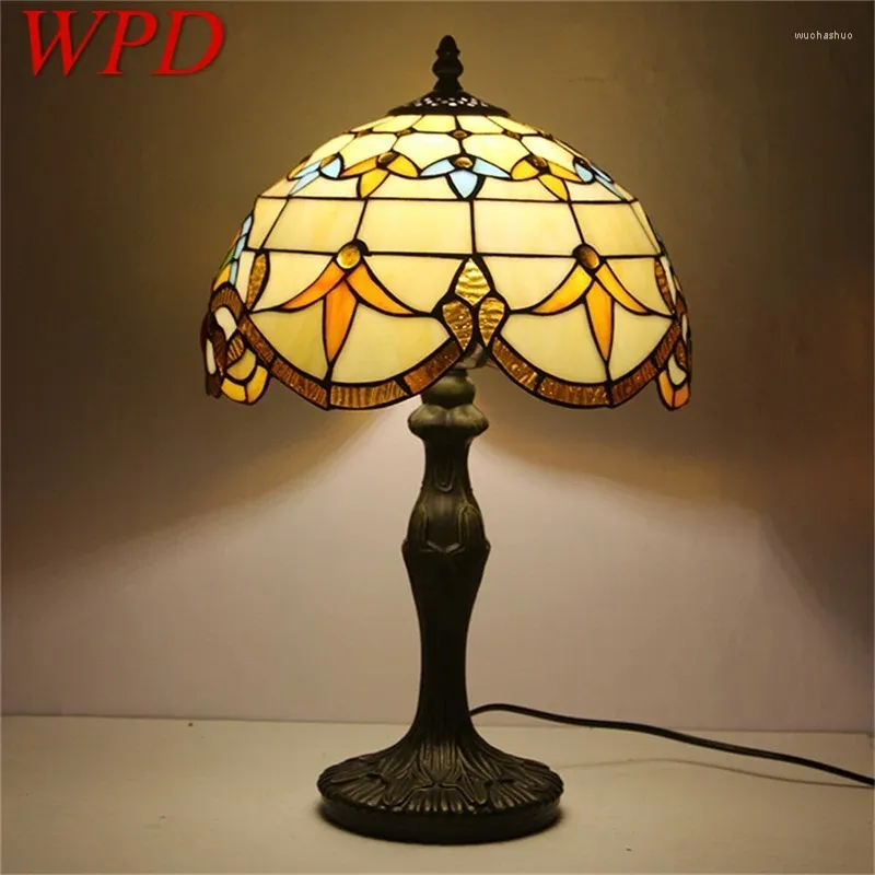 Lampes de table WPD Tiffany lampe moderne pour chambre créative fleur figure LED lumière décoration de la maison